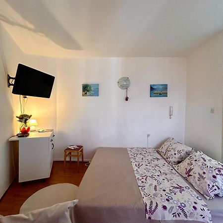 Bright And Charming Studio Apartment Rijeka Exteriör bild